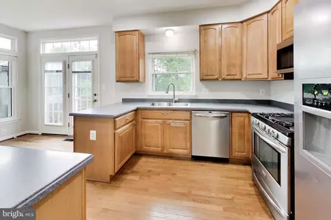 Kitchen - 14112 Redstart Ct, Gainesville, VA 20155 photo 1 of 5