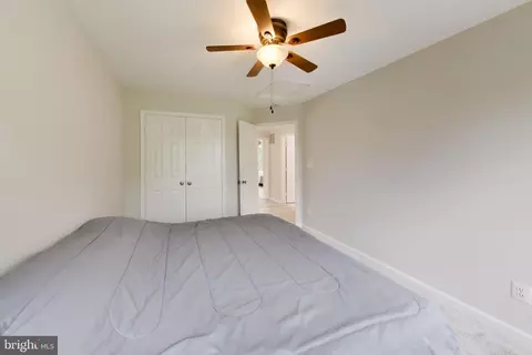 Bedroom - 14112 Redstart Ct, Gainesville, VA 20155 photo 3 of 10