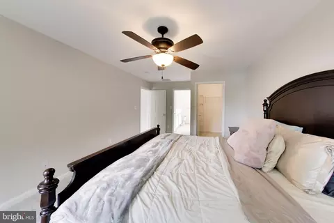 Bedroom - 14112 Redstart Ct, Gainesville, VA 20155 photo 5 of 10