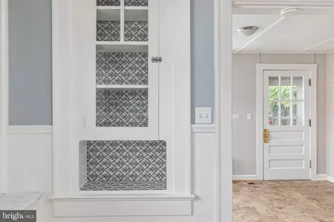 Entry Way - 215 Potomac Ave, Quantico, VA 22134 photo 4 of 8