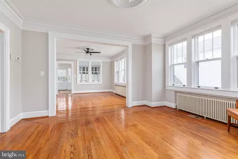 Living - 215 Potomac Ave, Quantico, VA 22134 photo 5 of 5