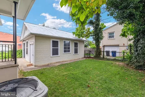 Exterior - 215 Potomac Ave, Quantico, VA 22134 photo 8 of 25