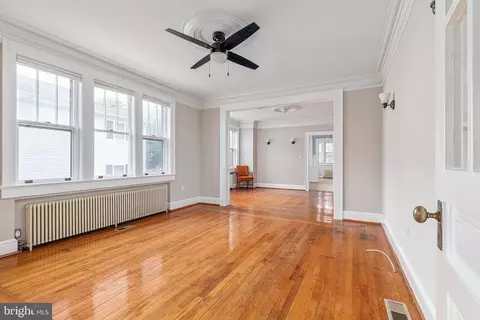 Living - 215 Potomac Ave, Quantico, VA 22134 photo 1 of 5
