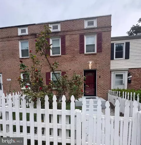 2908 Wren Ct, Woodbridge, VA 22191