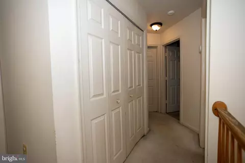Entry Way - 10412 Labrador Loop, Manassas, VA 20112 photo 4 of 5