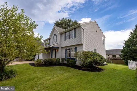 Exterior - 10412 Labrador Loop, Manassas, VA 20112 photo 4 of 6