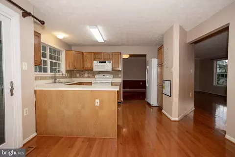Kitchen - 10412 Labrador Loop, Manassas, VA 20112 photo 2 of 2