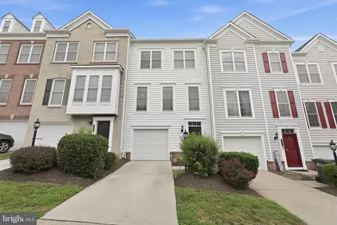 2205 Greywing St, Woodbridge, VA 22191
