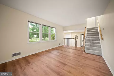 Living - 8212 Macbeth St, Manassas, VA 20110 photo 3 of 5