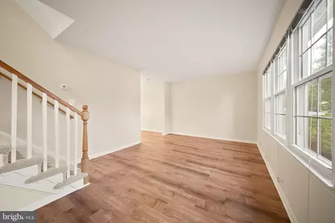 Living - 8212 Macbeth St, Manassas, VA 20110 photo 1 of 5