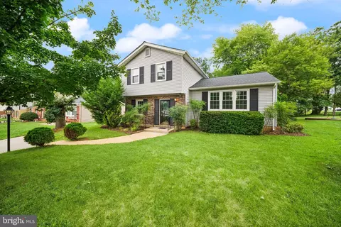 Exterior - 8212 Macbeth St, Manassas, VA 20110 photo 3 of 7