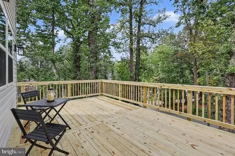 Exterior - 3179 Oakmont Ave, Triangle, VA 22172 photo 4 of 4