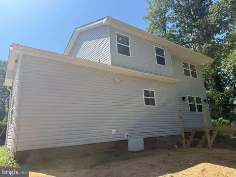 3179 Oakmont Ave, Triangle, VA 22172 photo 2