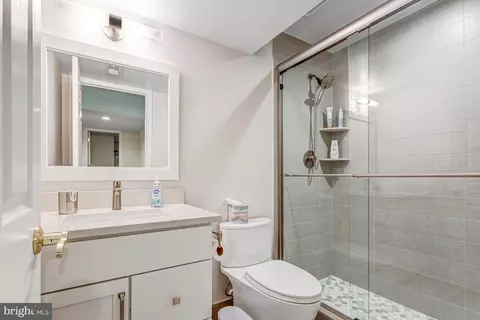 Bath - 9450 Raith Ct, Bristow, VA 20136 photo 4 of 4