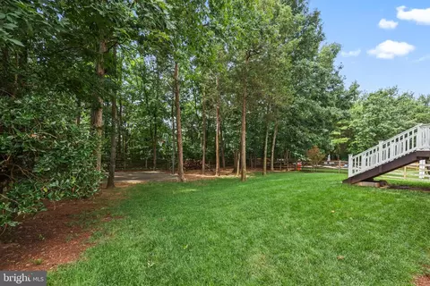 Exterior - 9054 Roaring Spring Loop, Bristow, VA 20136 photo 4 of 9