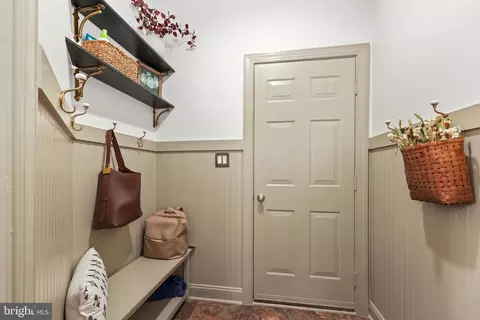 Entry Way - 9054 Roaring Spring Loop, Bristow, VA 20136 photo 4 of 8