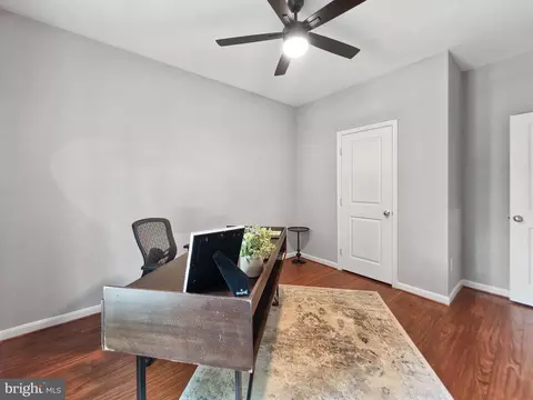 Entry Way - 9054 Roaring Spring Loop, Bristow, VA 20136 photo 7 of 8