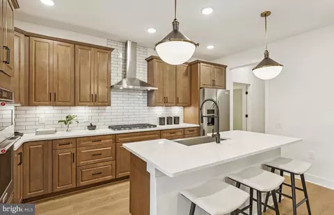 6127 Azurite Way, Haymarket, VA 20169