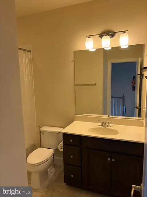 Bath - 13845 Litespeed Way, Gainesville, VA 20155 photo 1 of 3