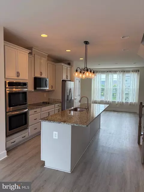 Kitchen - 13845 Litespeed Way, Gainesville, VA 20155 photo 1 of 2