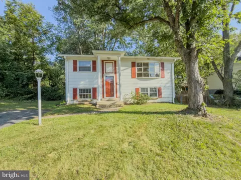 4509 Hamilton Dr, Woodbridge, VA 22193