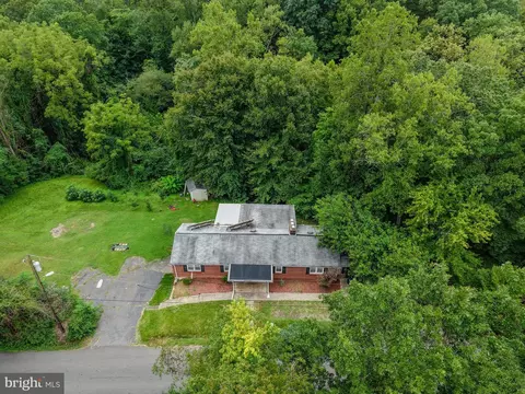 View/Area - 17724 Batestown Rd, Dumfries, VA 22025 photo 2 of 4