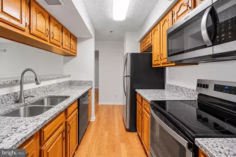 12236 Ladymeade Ct #201, Woodbridge, VA 22192