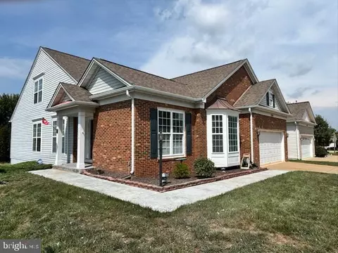 12206 Eddystone Ct, Woodbridge, VA 22192