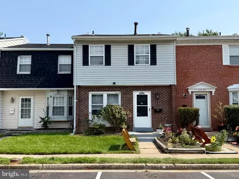 14745 Hackwood St, Woodbridge, VA 22191