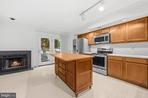 Kitchen - 12835 Mill Brook Ct, Woodbridge, VA 22192 photo 1 of 7