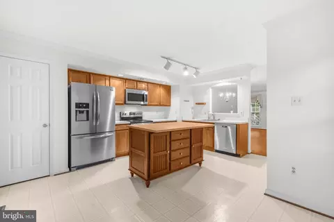 Kitchen - 12835 Mill Brook Ct, Woodbridge, VA 22192 photo 2 of 7