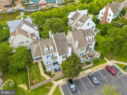 View/Area - 12835 Mill Brook Ct, Woodbridge, VA 22192 photo 3 of 3