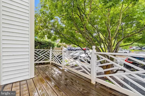 Exterior - 12835 Mill Brook Ct, Woodbridge, VA 22192 photo 4 of 5