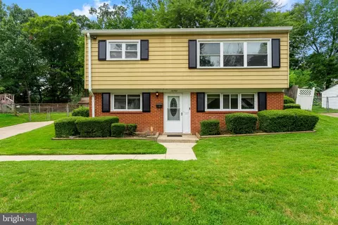 14330 Ferndale Rd, Woodbridge, VA 22193