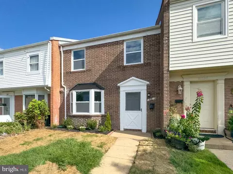 Exterior - 8081 Community Dr, Manassas, VA 20109 photo 8 of 8
