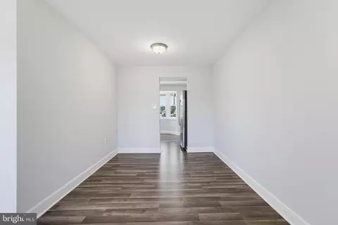 Entry Way - 8081 Community Dr, Manassas, VA 20109 photo 3 of 4