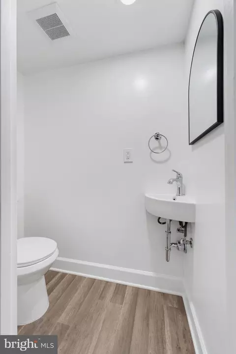 Bath - 8081 Community Dr, Manassas, VA 20109 photo 1 of 4