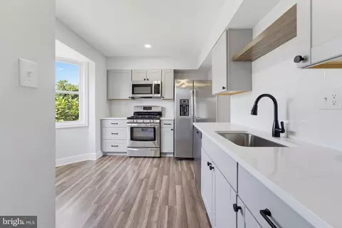 Kitchen - 8081 Community Dr, Manassas, VA 20109 photo 1 of 3