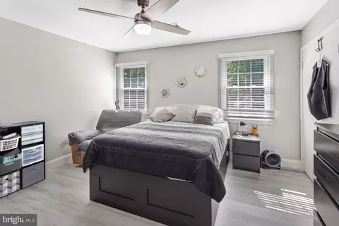 Bedroom - 3237 Riverview Dr, Triangle, VA 22172 photo 1 of 4