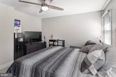 Bedroom - 3237 Riverview Dr, Triangle, VA 22172 photo 2 of 4