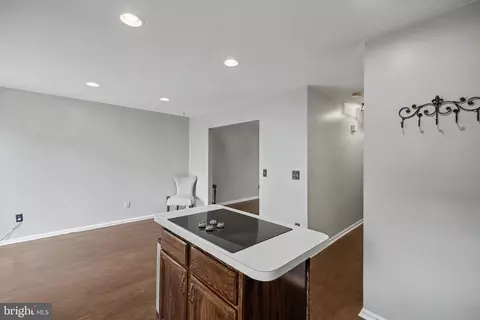 Entry Way - 9087 Slate Stone Loop, Bristow, VA 20136 photo 9 of 15