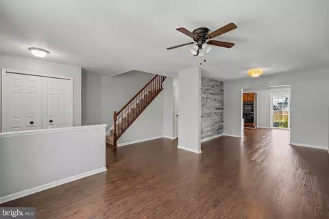 Entry Way - 9087 Slate Stone Loop, Bristow, VA 20136 photo 5 of 15