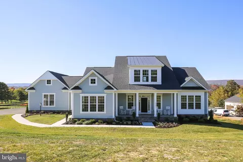 1580 Loudoun Dr, Haymarket, VA 20169