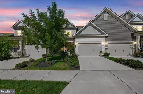 6301 Virginia Bluebell Ln, Haymarket, VA 20169
