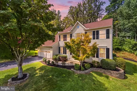 2038 Hanson Ln, Woodbridge, VA 22191