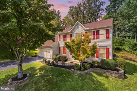 2038 Hanson Ln, Woodbridge, VA 22191