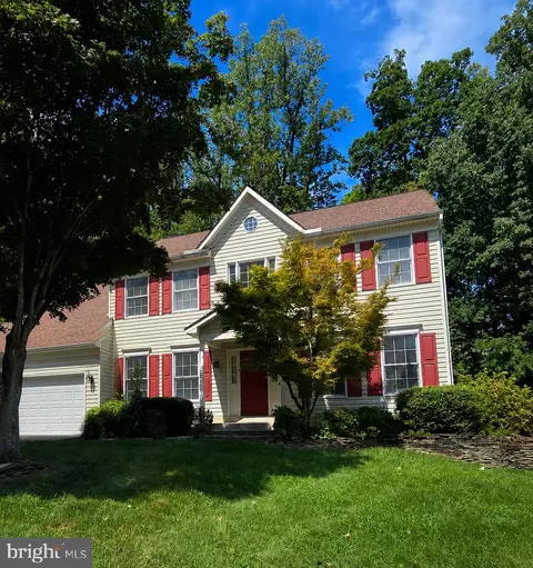 2038 Hanson Ln, Woodbridge, VA 22191