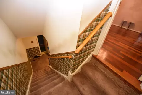 Entry Way - 7851 Brookview Ct, Manassas, VA 20109 photo 4 of 5