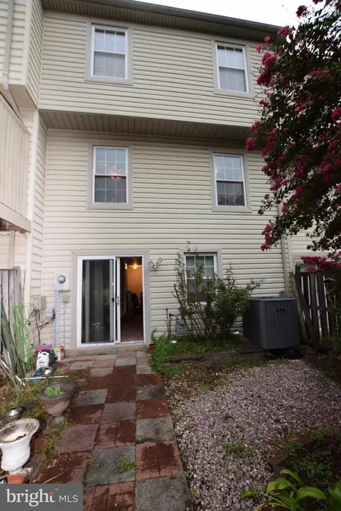 Exterior - 7851 Brookview Ct, Manassas, VA 20109 photo 3 of 8