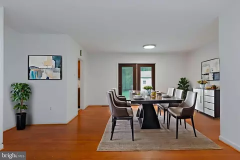 Dining - 18724 Kerill Rd, Triangle, VA 22172 photo 1 of 1